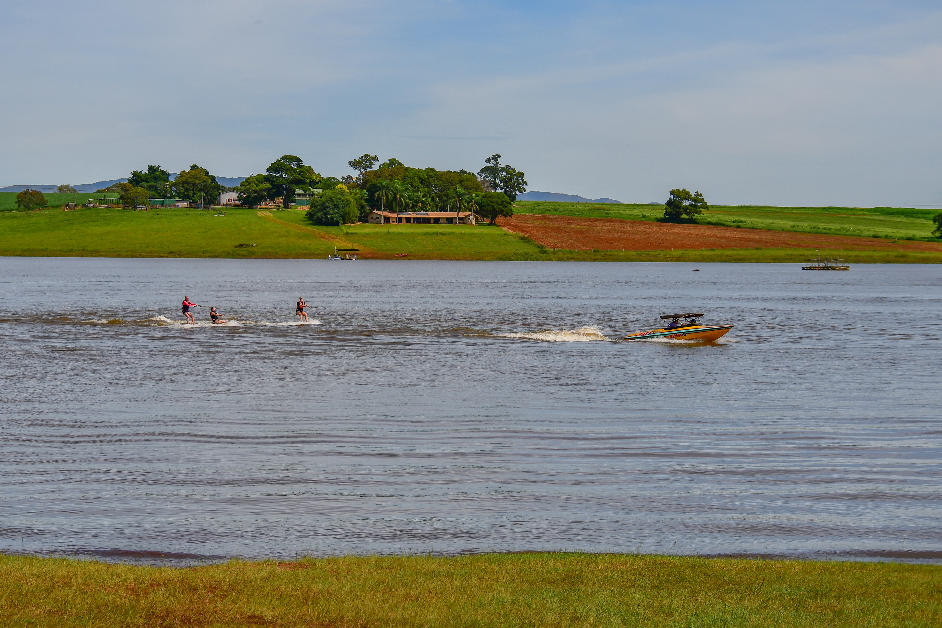 Lake Tinaroo dam levels now at 100 capacity February 2019